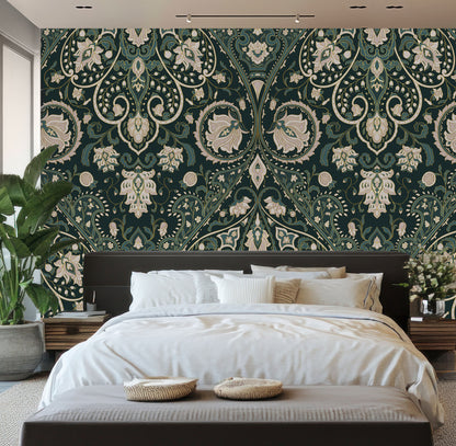 Old-World Glamour Wallpaper
